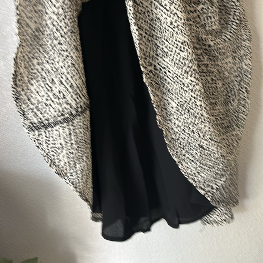 Three Eighty Two White Black Lila Abstract Dress Small - Picture 4 of 8